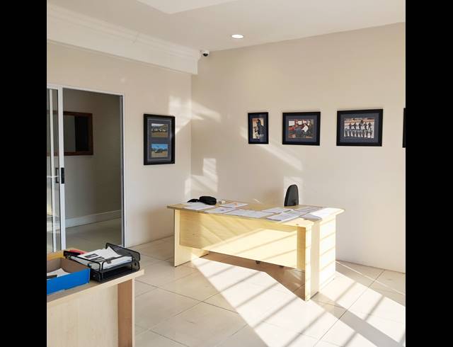 943M² OFFICE RENTED IN NEWTON PARK